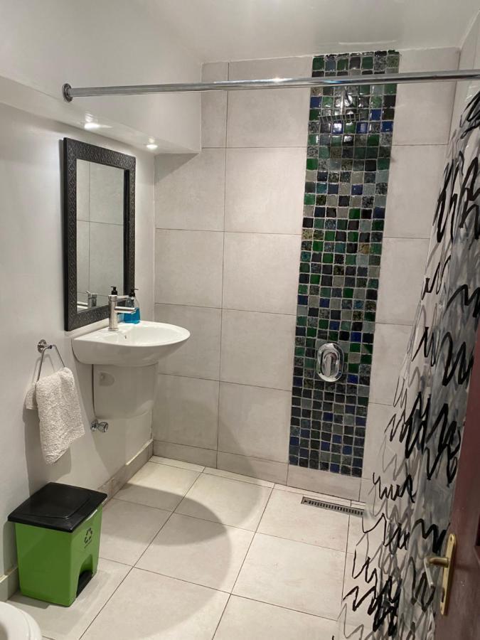 Laparadiseinn Accra Ngoại thất bức ảnh